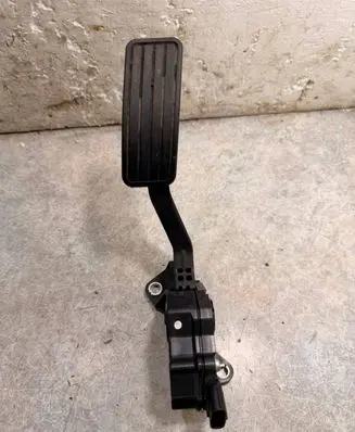 Subaru Legacy Accelerator throttle pedal 36010AG140 1988007120 05Q09B00234
