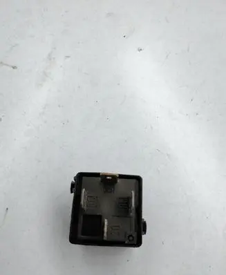 Opel Insignia A Other relay A0025421319 V23134B52X336