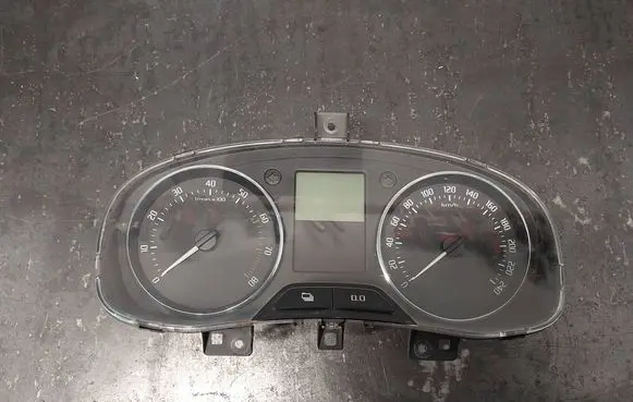 Skoda Fabia Mk2 (5J) Speedometer (instrument cluster) 5J0920811E