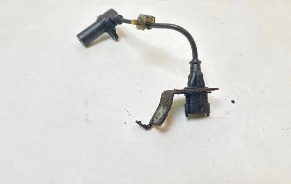 Honda CR-V Crankshaft position sensor 0281002858