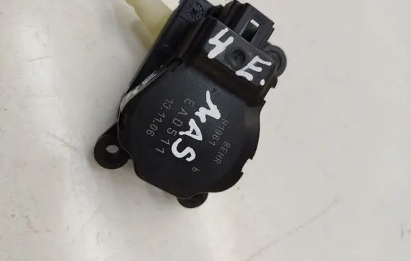 Renault Master II Air flap motor/actuator 410473241 H1961