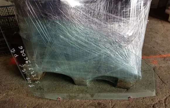 BMW 3 E46 Front door window glass four-door 51338196026
