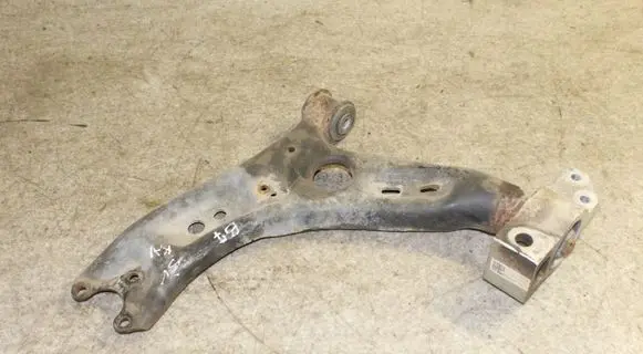 Volkswagen PASSAT B7 Front lower control arm/wishbone