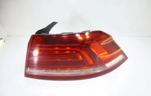 Volkswagen PASSAT B8 Rear/tail lights 3G5945312 195262R