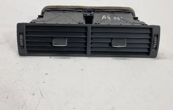 Audi A4 S4 B7 8E 8H Dash center air vent grill 8E0820951H