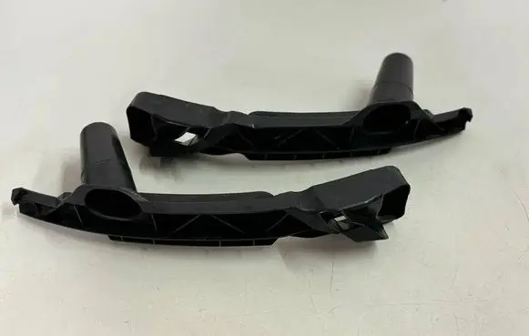 Volkswagen Golf V Front bumper mounting bracket 1K0807890A 1K0807889A
