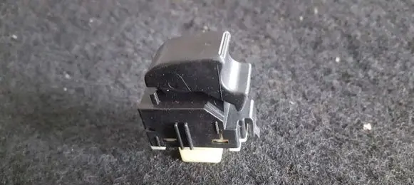 Toyota Avensis T250 Electric window control switch 8481005050 AN871