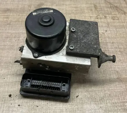 Mercedes-Benz C W203 ABS Pump A2095452532 00002128E1 R222120A411