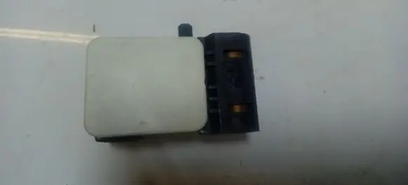 BMW X3 E83 Airbag deployment crash/impact sensor 6911003 0285003900