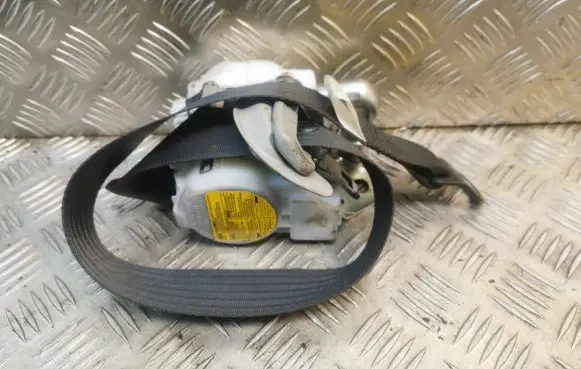 Lexus IS 220D-250-350 Front seatbelt