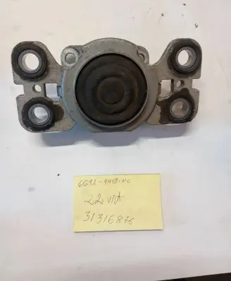 Engine mount bracket