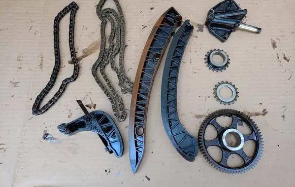 Skoda Fabia Mk2 (5J) Timing chain (engine) ROZ