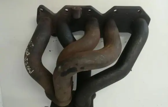 Volkswagen Bora Exhaust manifold 071253017