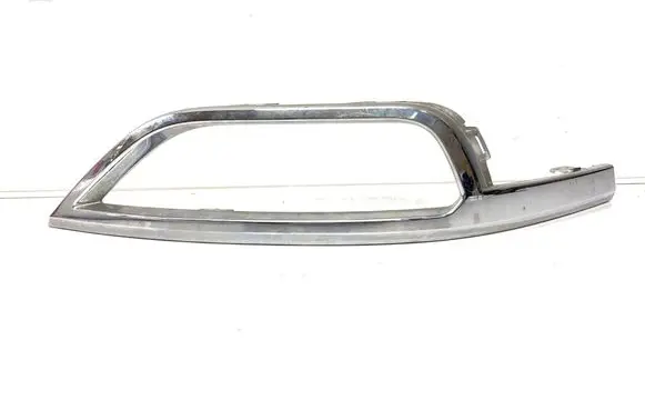 Volkswagen T-Roc Rear bumper trim bar molding 2GA807833A
