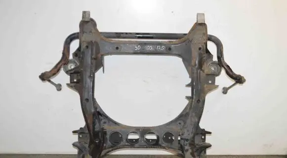 Volkswagen Touareg II Front subframe 7P0400025