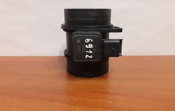 Jaguar XF X250 Mass air flow meter 6912 5WK97011