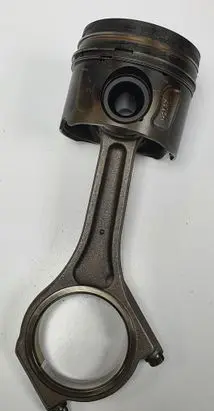 Jaguar XF X250 Piston with connecting rod 08490