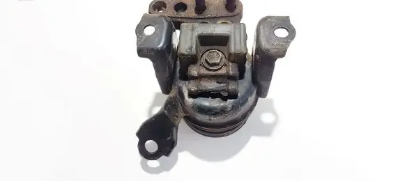 Toyota Avensis Verso Engine mount bracket
