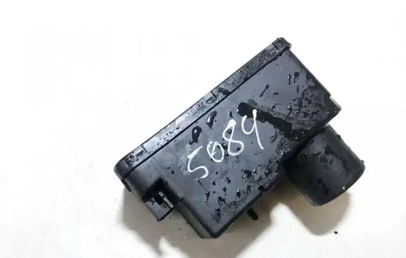 Vacuum pump