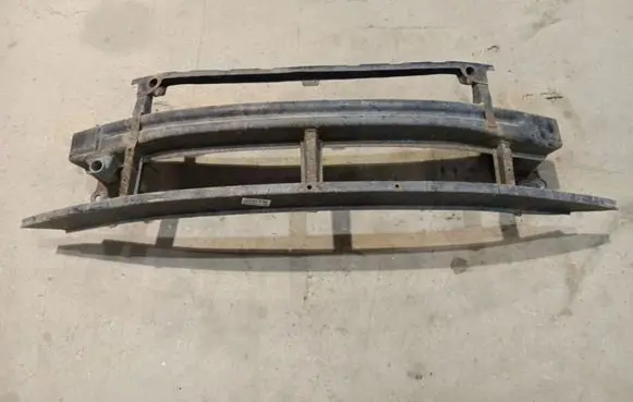 Skoda Octavia Mk2 (1Z) Front bumper cross member