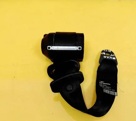 Nissan Micra Rear seatbelt 33048809