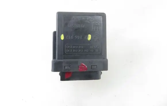 BMW 5 E39 Glow plug pre-heat relay 2246919