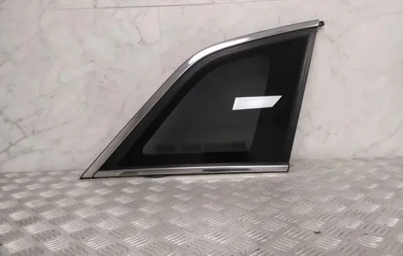 Opel Antara Rear side window 96660069