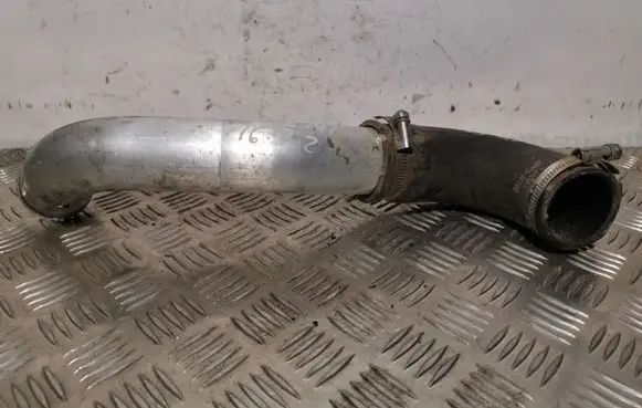 KIA Sorento Turbo air intake inlet pipe/hose 150915