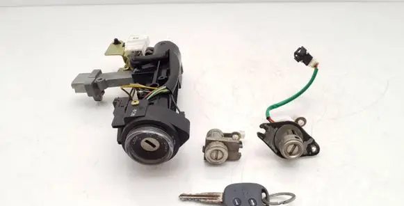 Chevrolet Epica Engine ECU kit and lock set 5WY8301 267T11946 KR55WY8301