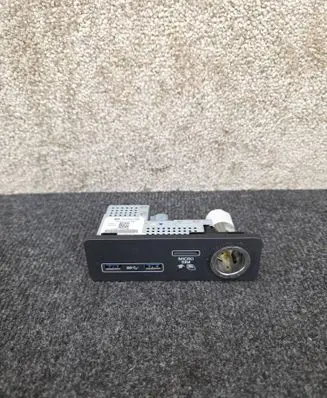 Land Rover Range Rover Sport L494 USB socket connector JPLA19E110BB