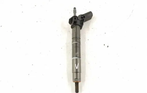 Mercedes-Benz E W212 Fuel injector 6420701187 A6420701187