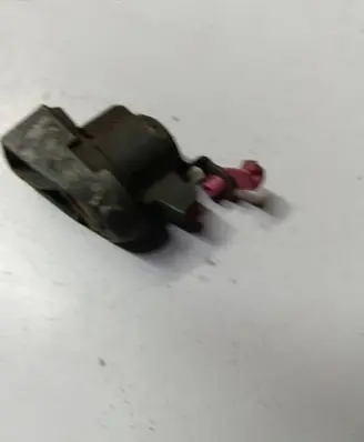 Nissan Micra Coupe door lock (next to the handle) 7da8