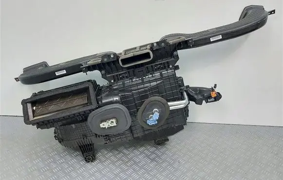 Ford Kuga III Interior heater climate box assembly LX6A-19B555-FBC