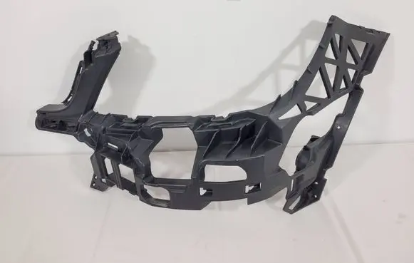 Mercedes-Benz C W204 Front bumper mounting bracket A2048854165