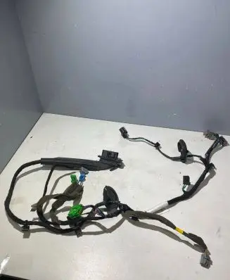 Volvo S60 Front door wiring loom 31275419