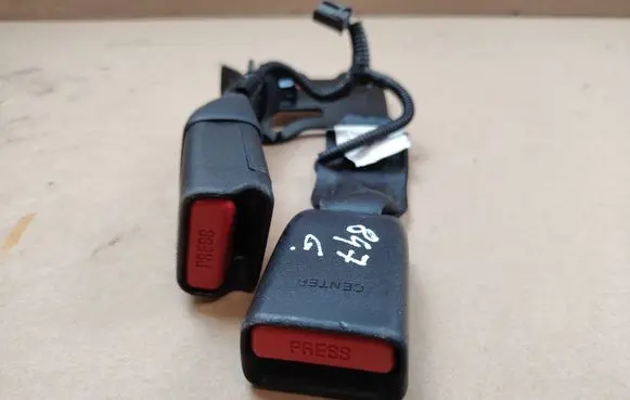 Honda HR-V Middle seatbelt buckle (rear) 1105887