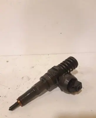 Seat Alhambra (Mk1) Fuel injector 038130073BA