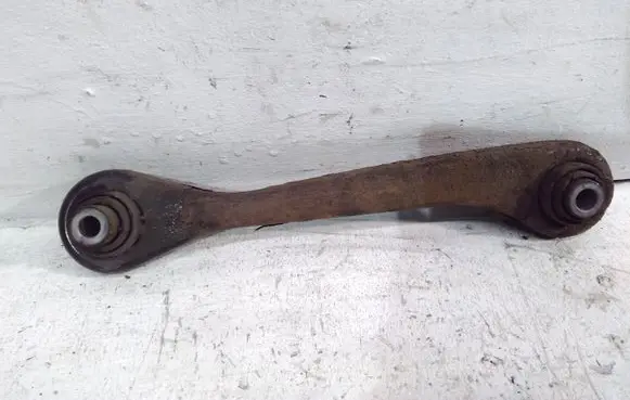 Rear control arm