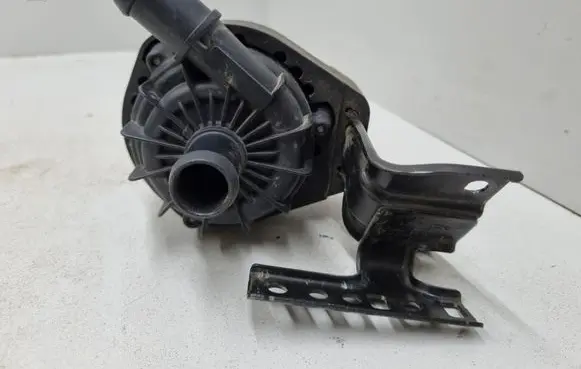 Volkswagen ID.4 Electric auxiliary coolant/water pump 1EA965567C 1EA121093G