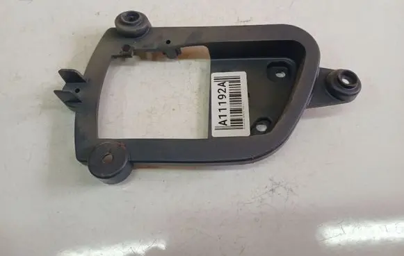Mitsubishi Grandis Other exterior part MN134435