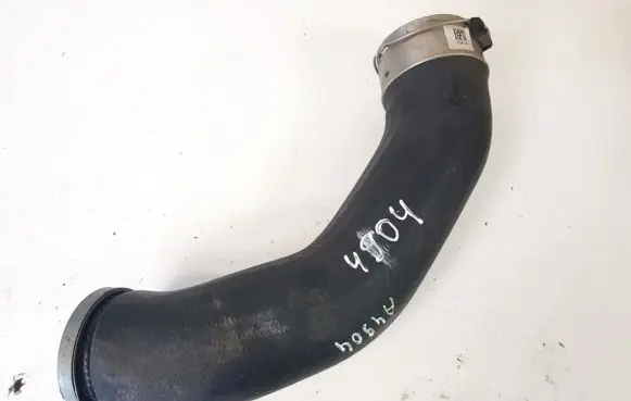 Volvo V40 Intercooler hose/pipe 31657736
