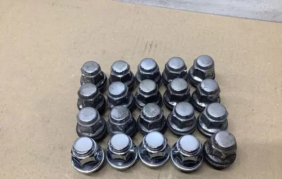 Lexus ES VII XZ10 Nuts/bolts 