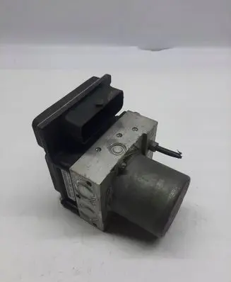 Audi A4 S4 B8 8K ABS Pump 8K0907379AA