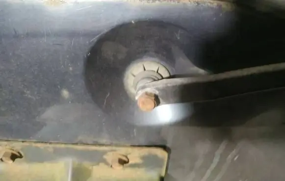 Ford Maverick Rear window wiper motor