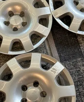 Saab 9-3 Ver2 R16 wheel hub/cap/trim 12768993