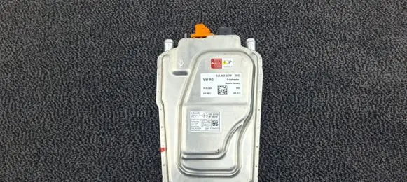 Porsche Taycan 9J1 Auxiliary heating control unit/module 9J1963507F 122R000550 10R068485