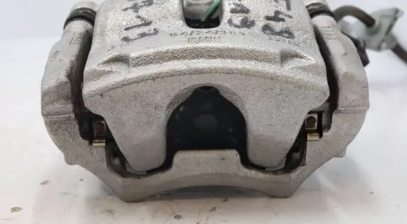 BMW X1 F48 F49 Front brake caliper 6860265