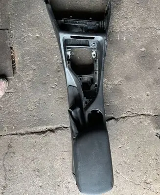 BMW X1 E84 Center console PODOKIETNIKX1E84