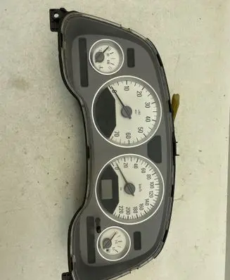 Speedometer (instrument cluster)