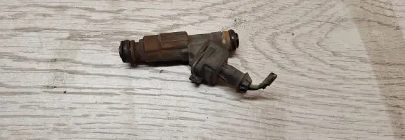 Volvo S80 Fuel injector 0280155831